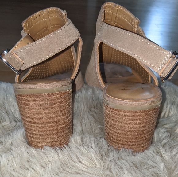 FRANCO SARTO - Harley 2 Heels - Picture 2 of 7